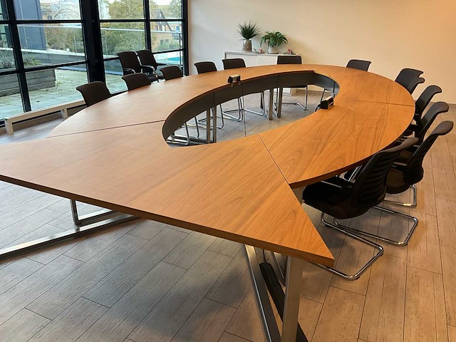 Visvormige conferentietafel - afbeelding 4 van  10