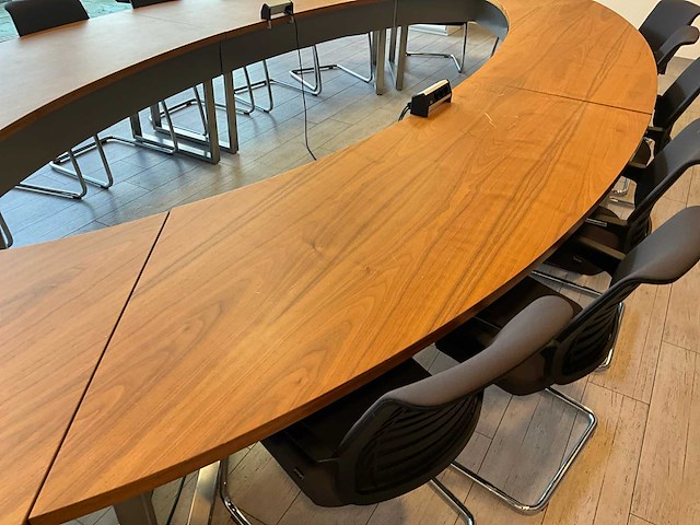 Visvormige conferentietafel - afbeelding 6 van  10