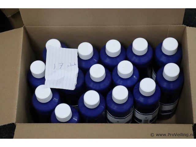Vitakruid gezond gemak — waterfles en pillendoos in één - 17 stuks - afbeelding 4 van  4