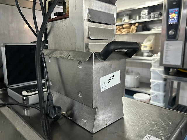 Vito 80 - professioneel frituuroliefiltersysteem met filters - afbeelding 5 van  8