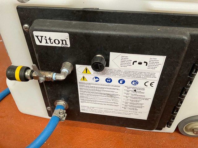 Viton verrijdbare schuimspuit op luchtdruk - afbeelding 4 van  5