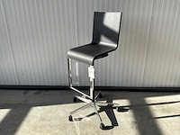 Vitra - .03 - stool - afbeelding 1 van  7