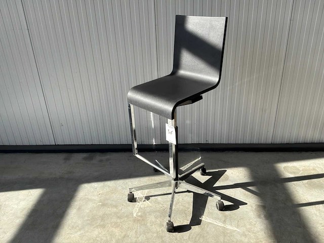 Vitra - .03 - stool - afbeelding 1 van  7