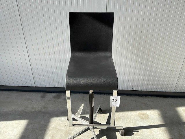Vitra - .03 - stool - afbeelding 4 van  7
