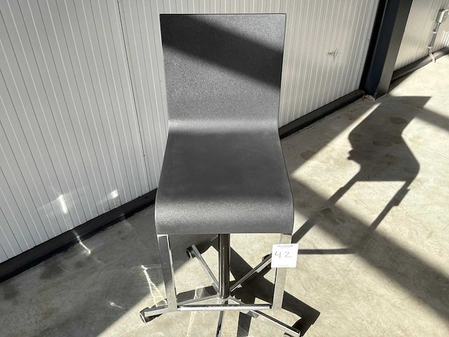 Vitra - .03 - stool - afbeelding 4 van  7