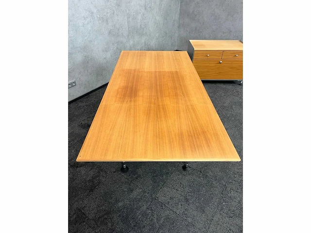 Vitra - adhoc - kantoor opstelling - afbeelding 15 van  19