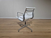 Vitra - bureaustoelen - ea 108 - conference chairs (4x) - afbeelding 5 van  17