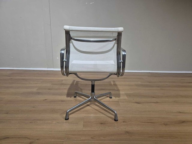 Vitra - bureaustoelen - ea 108 - conference chairs (4x) - afbeelding 6 van  17