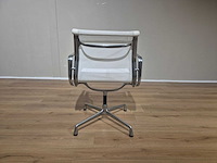 Vitra - bureaustoelen - ea 108 - conference chairs (4x) - afbeelding 6 van  17