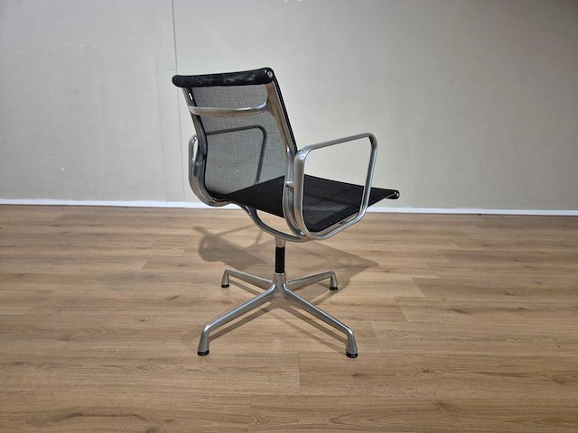 Vitra - bureaustoelen - ea 108 - vergaderstoel - conference chair - afbeelding 10 van  10