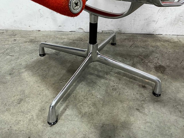 Vitra - eames ea108 - stoel (2x) - afbeelding 2 van  13