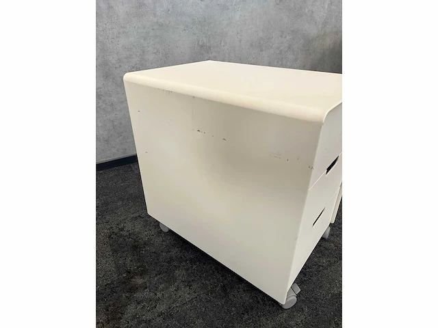 Vitra - kantoor opstelling 320x120 - afbeelding 19 van  38