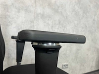 Vitra - kantoor opstelling 320x120 - afbeelding 26 van  38
