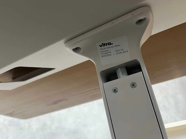 Vitra - kantoor opstelling 320x120 - afbeelding 1 van  35