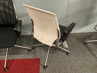 Vitra - meda - vergaderstoel (7x) - afbeelding 4 van  5