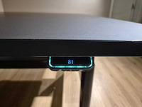 Vitra - tyde - showroommodel - elektrisch verstelbaar bureau - desk - afbeelding 12 van  13