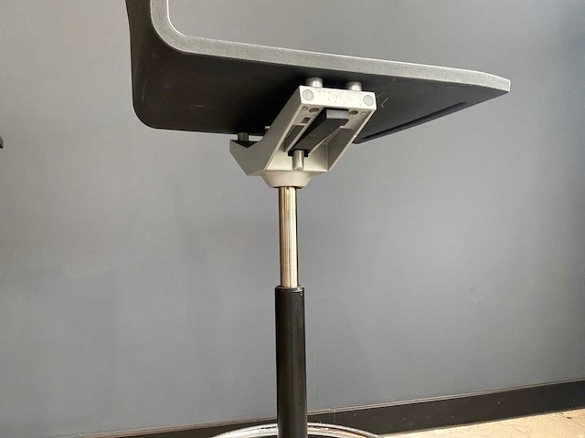 Vitra .03 baliestoel (2x) - afbeelding 4 van  5