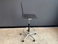Vitra .03 baliestoel - afbeelding 2 van  5