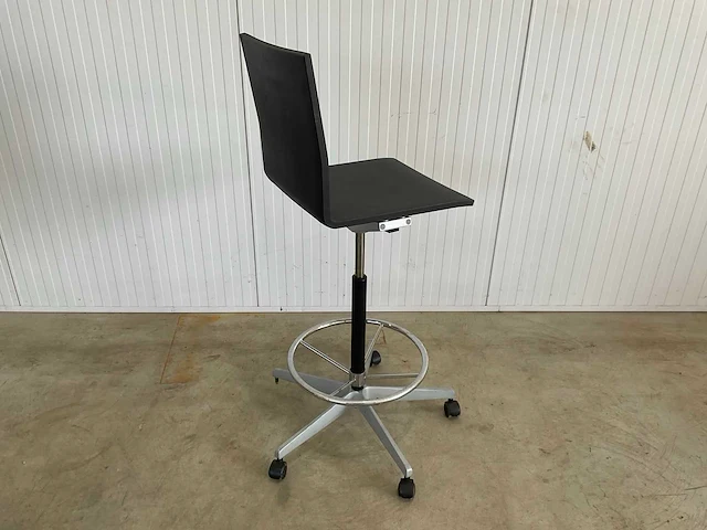 Vitra .04 barkruk - afbeelding 3 van  4