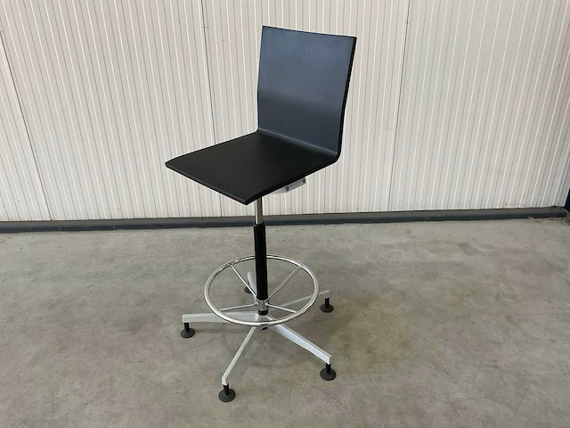Vitra .04 barkruk - afbeelding 1 van  5