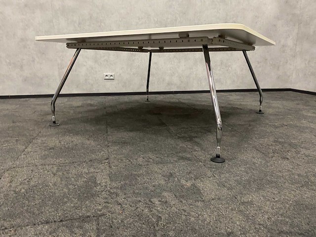 Vitra ad hoc/ alias - 8 persoons design set 160x160 - afbeelding 17 van  27