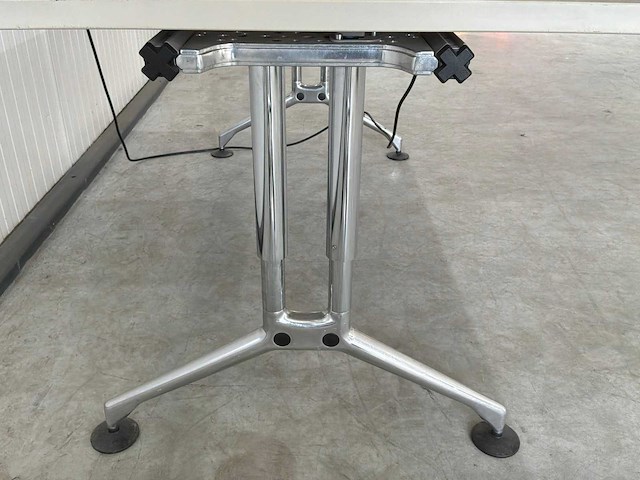 Vitra adhok vergadertafel - afbeelding 4 van  5