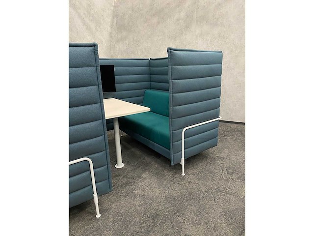 Vitra alcove cabin - design werkplek met tv - afbeelding 26 van  38