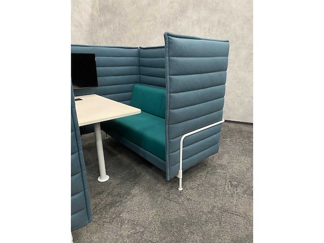 Vitra alcove cabin - design werkplek met tv - afbeelding 28 van  38