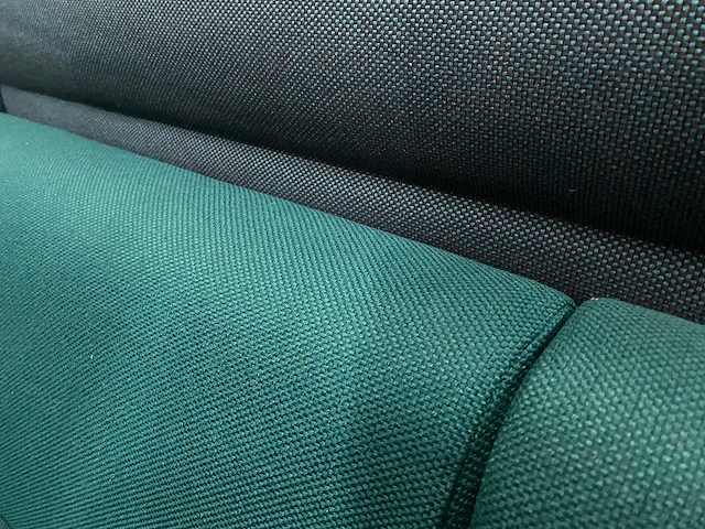 Vitra alcove cabin - design werkplek met tv - afbeelding 34 van  38