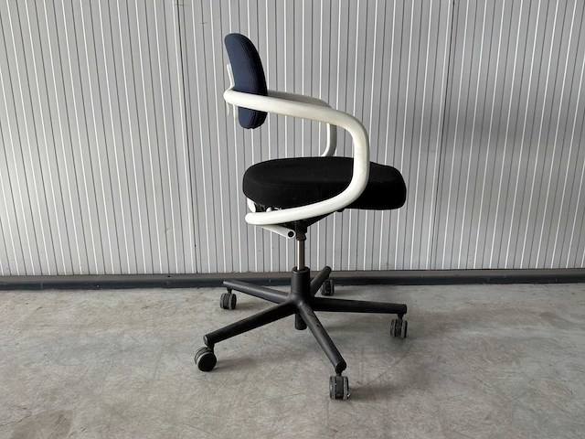 Vitra allstar vergaderstoel - afbeelding 4 van  6