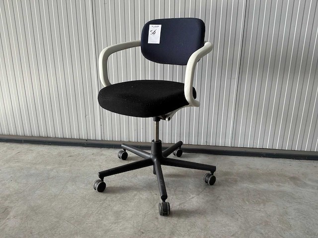 Vitra allstar vergaderstoel - afbeelding 1 van  6