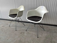 Vitra dar eetkamerstoel (2x)