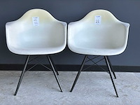 Vitra daw vergaderstoel (2x)