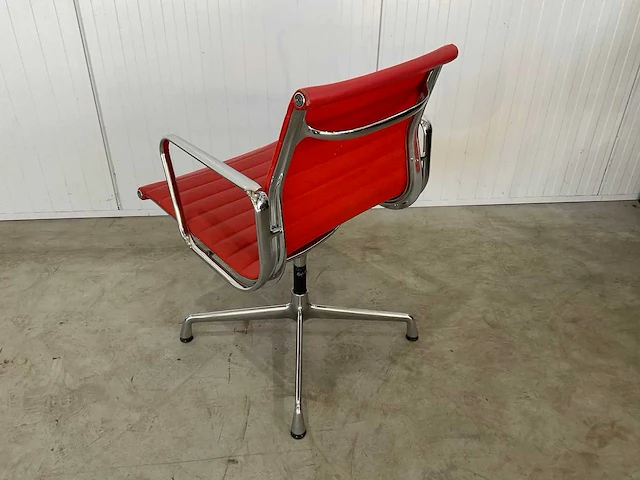 Vitra ea 107 vergaderstoel - afbeelding 2 van  5