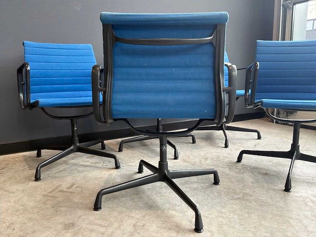 Vitra ea 108 stoel (5x) - afbeelding 3 van  8