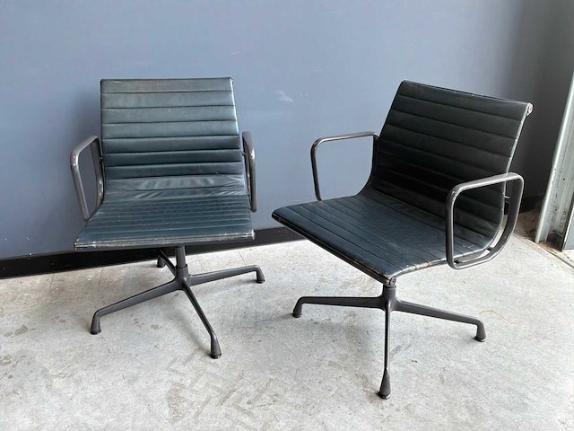 Vitra ea 108 vergaderstoel (2x) - afbeelding 1 van  8