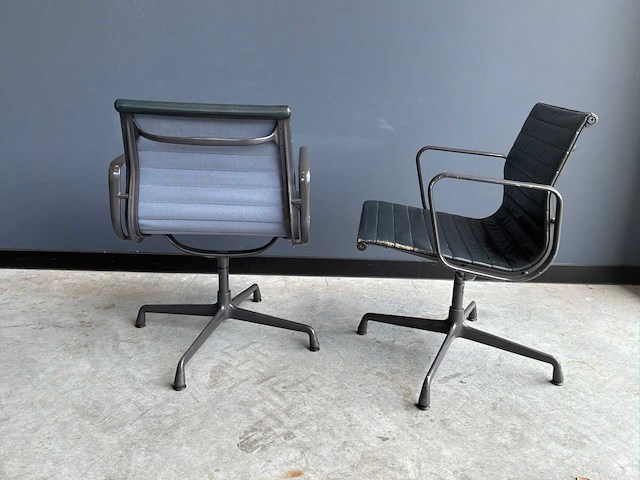 Vitra ea 108 vergaderstoel (2x) - afbeelding 2 van  8
