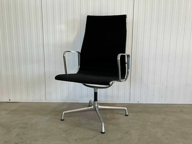 Vitra ea108 hoge rug vergaderstoel - afbeelding 5 van  5