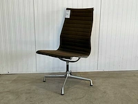 Vitra ea108 hoge rug vergaderstoel