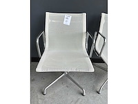 Vitra ea108 netweave vergaderstoel (2x) - afbeelding 3 van  6