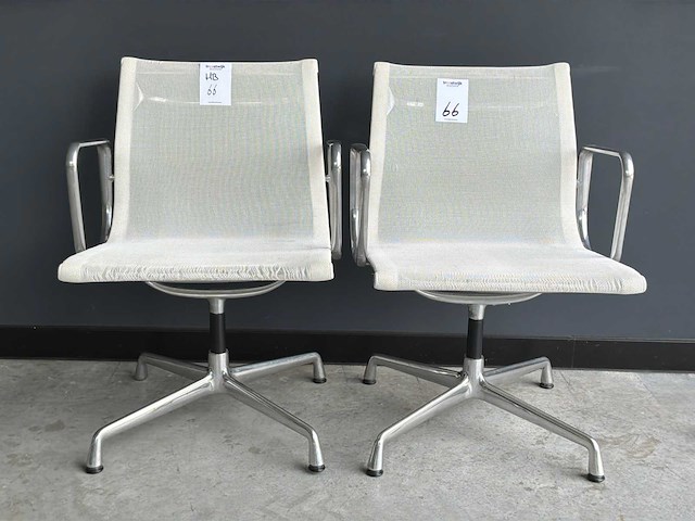 Vitra ea108 netweave vergaderstoel (2x) - afbeelding 1 van  6