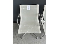 Vitra ea108 netweave vergaderstoel (2x) - afbeelding 3 van  6