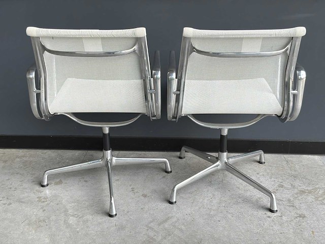 Vitra ea108 netweave vergaderstoel (2x) - afbeelding 6 van  6