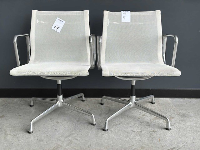Vitra ea108 netweave vergaderstoel (2x) - afbeelding 1 van  5