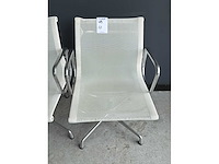 Vitra ea108 netweave vergaderstoel (2x) - afbeelding 3 van  5