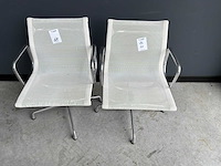 Vitra ea108 netweave vergaderstoel (2x) - afbeelding 2 van  5