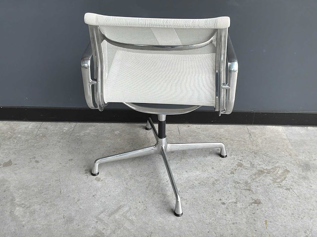 Vitra ea108 netweave vergaderstoel - afbeelding 4 van  4
