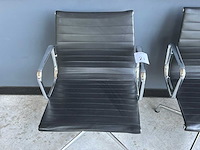 Vitra ea108 vergaderstoel (2x) - afbeelding 6 van  10