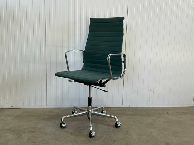 Vitra ea119 bureaustoel - afbeelding 1 van  5