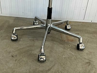 Vitra ea119 bureaustoel - afbeelding 4 van  5